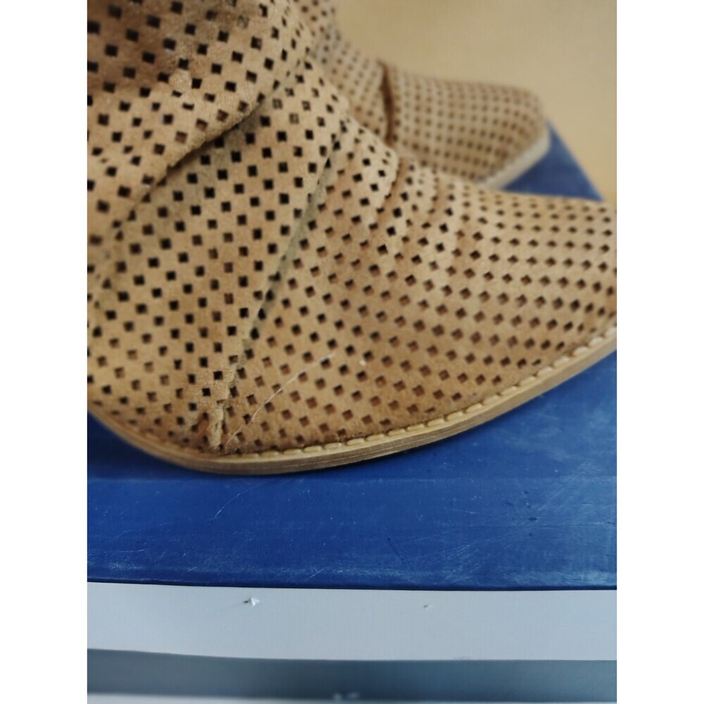 Frankie Belk Cognac Perforated Ankle Booties Laser Cut Block Heel Size 8.5 - Picture 7 of 9